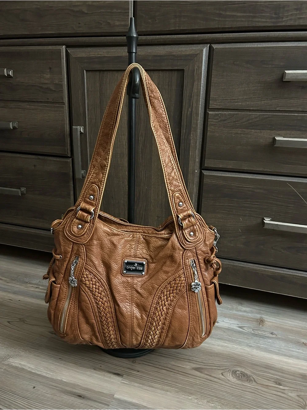 Angel Kiss • Handbag - Picture 2 of 7
